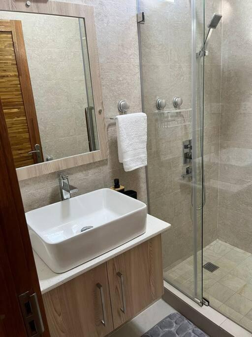 Pearl Gate No 3 Apartment *